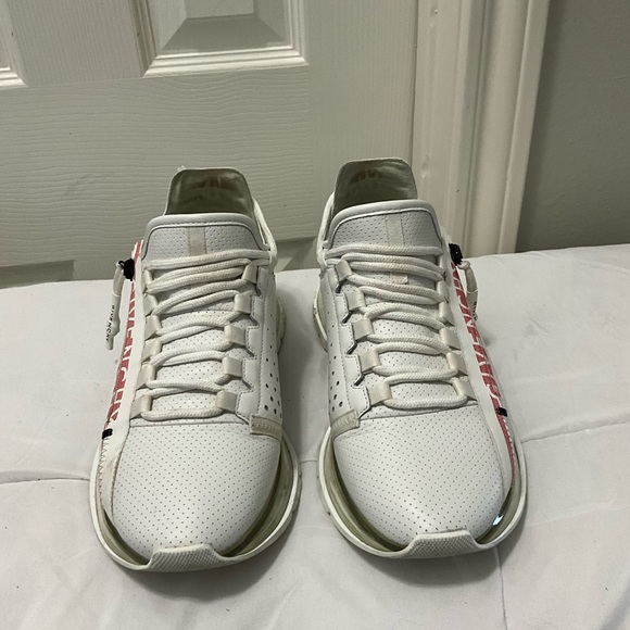 Givenchy-Spectre Runner Sneakers - Picture 7 of 15